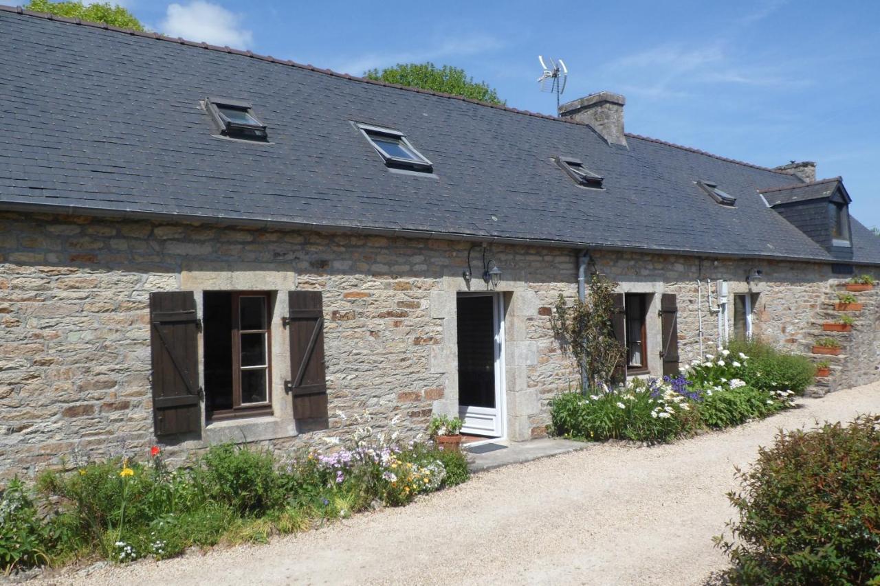 Sue'S Cottages Pleuven Eksteriør billede